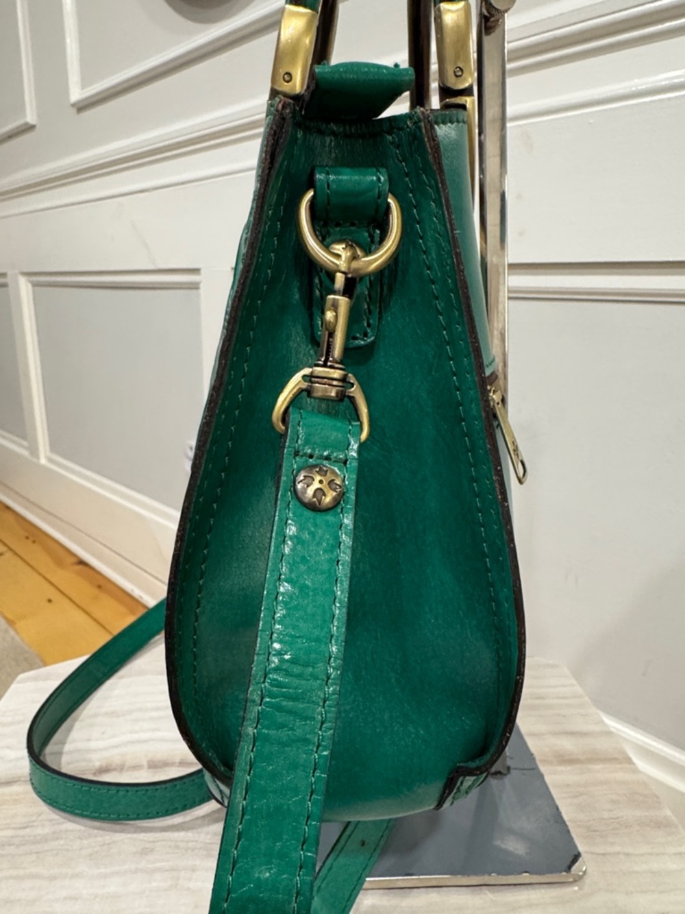 Patricia Nash Bag Aria Double Ring Shopper Laser-cut Etched Leather Crossbody - Picture 6 of 17